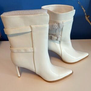Elegant White Women's Boots